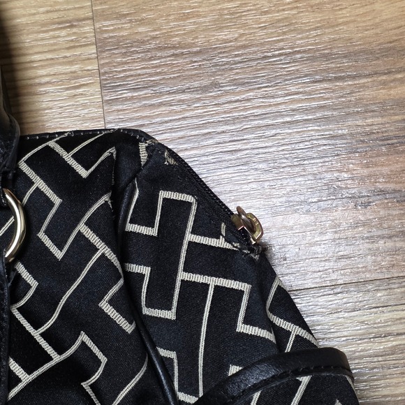 Tommy Hilfiger Satchel Handbag Purse Black White Geometric Print Faux Leather - Picture 12 of 12